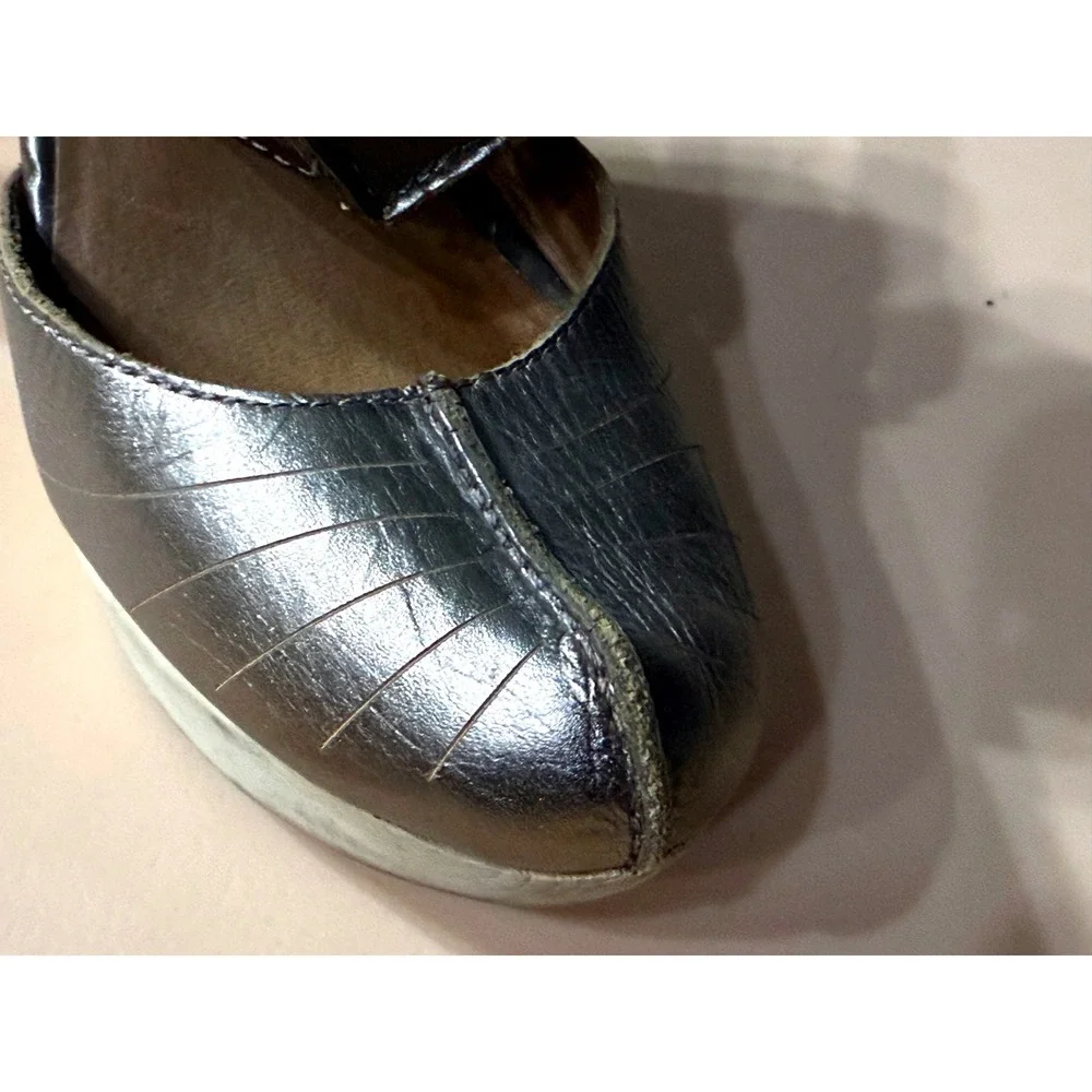 Seychelles Womens Metallic Pewter Leather Wood Platform Cone Heel Sandals Size 8